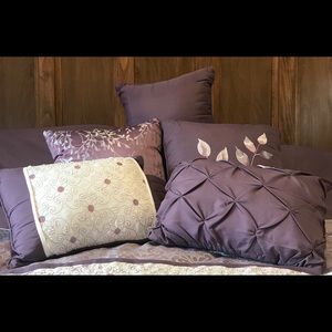 5 new decorative pillows